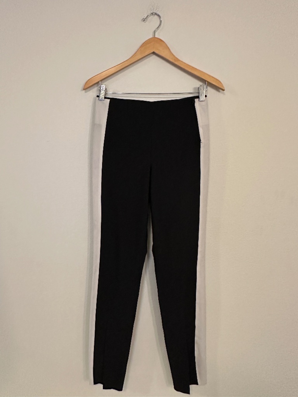 Athleta Interstellar Tight Black High Rise Split Hem Pants Womens 2